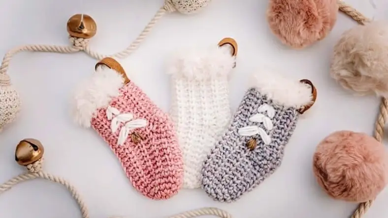Crochet DIY Gift Card Holder Stocking for Christmas 14 800x450