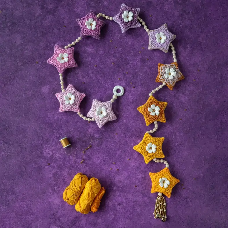 Winter star garland