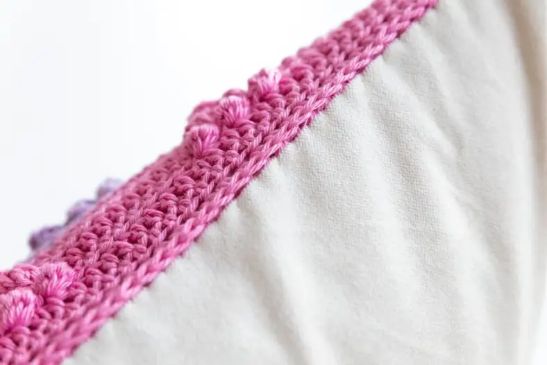 Sewing crochet to the pillowcase
